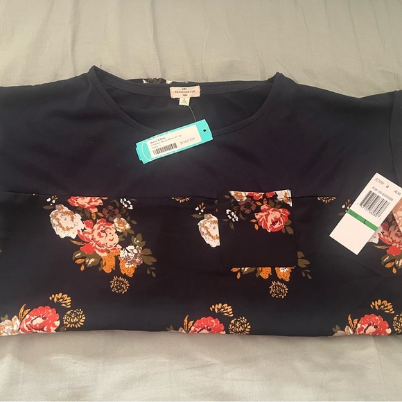 Orange and Navy Blue Sleeveless Boxy T-Shirt - Picture 2 of 4